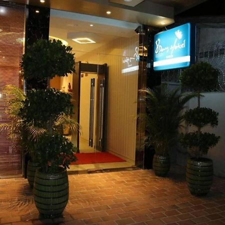 8Day Hotel Yangon Dış mekan fotoğraf