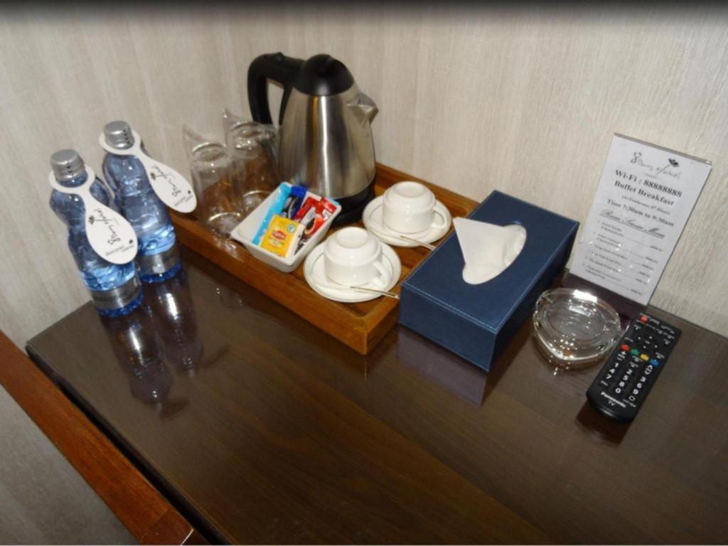 8Day Hotel Yangon Dış mekan fotoğraf
