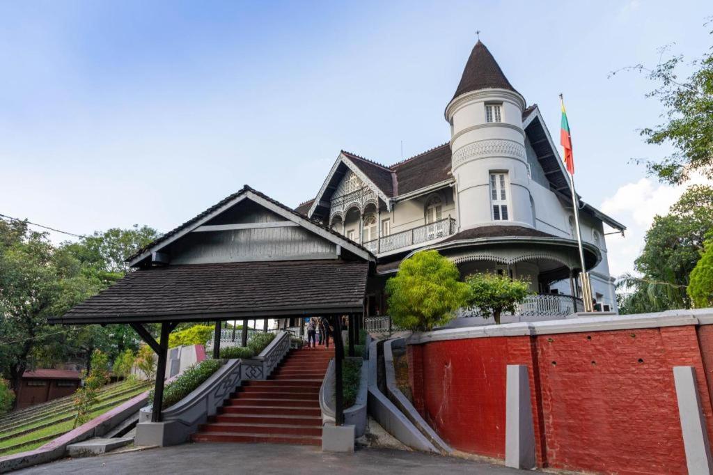 8Day Hotel Yangon Dış mekan fotoğraf