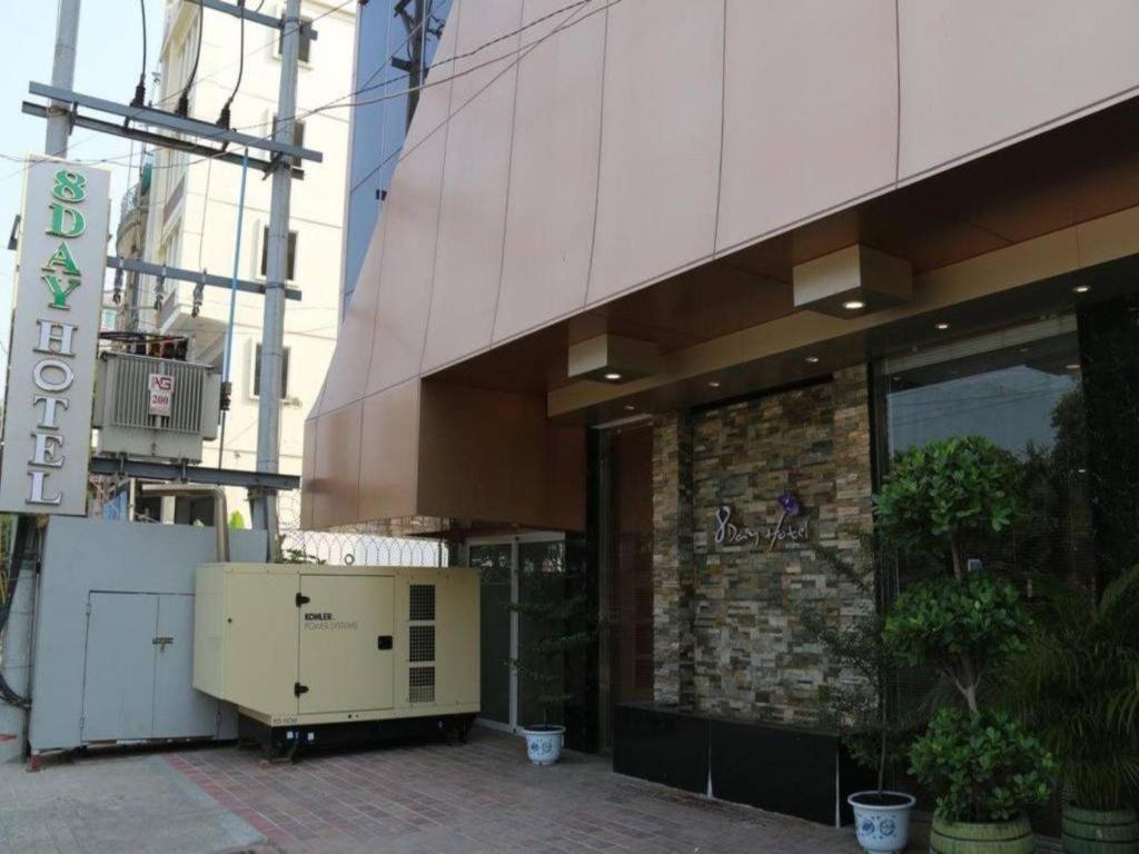 8Day Hotel Yangon Dış mekan fotoğraf