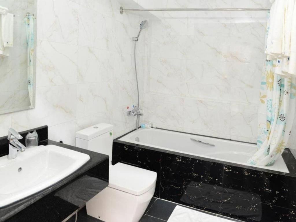8Day Hotel Yangon Dış mekan fotoğraf