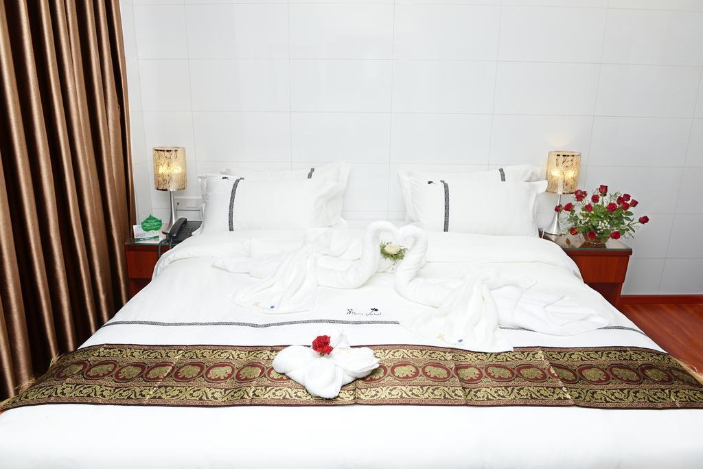 8Day Hotel Yangon Oda fotoğraf