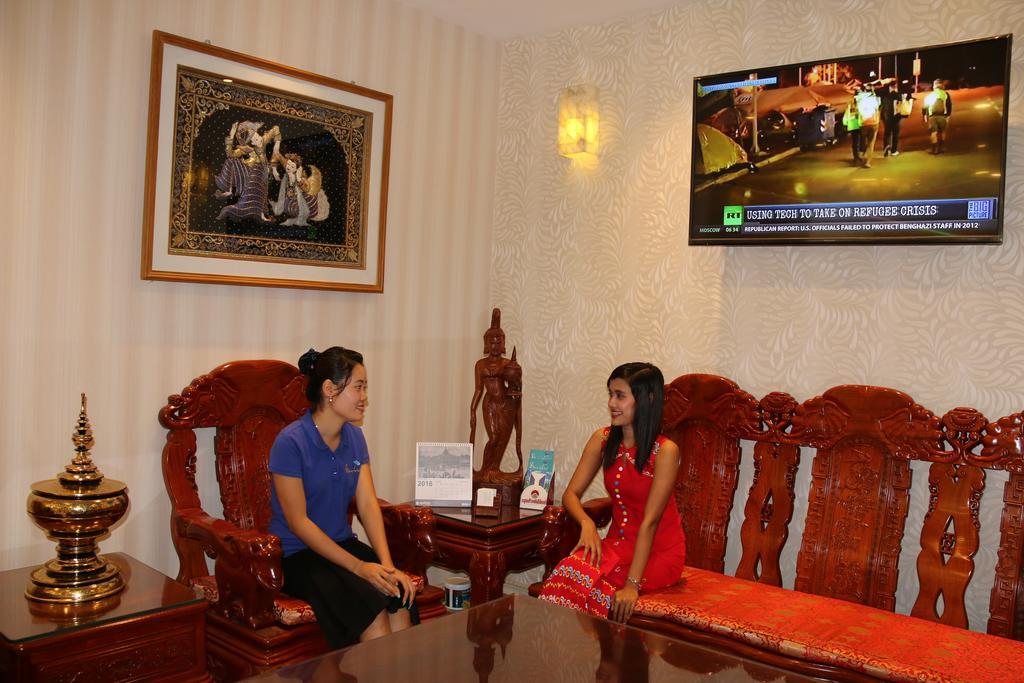 8Day Hotel Yangon Dış mekan fotoğraf