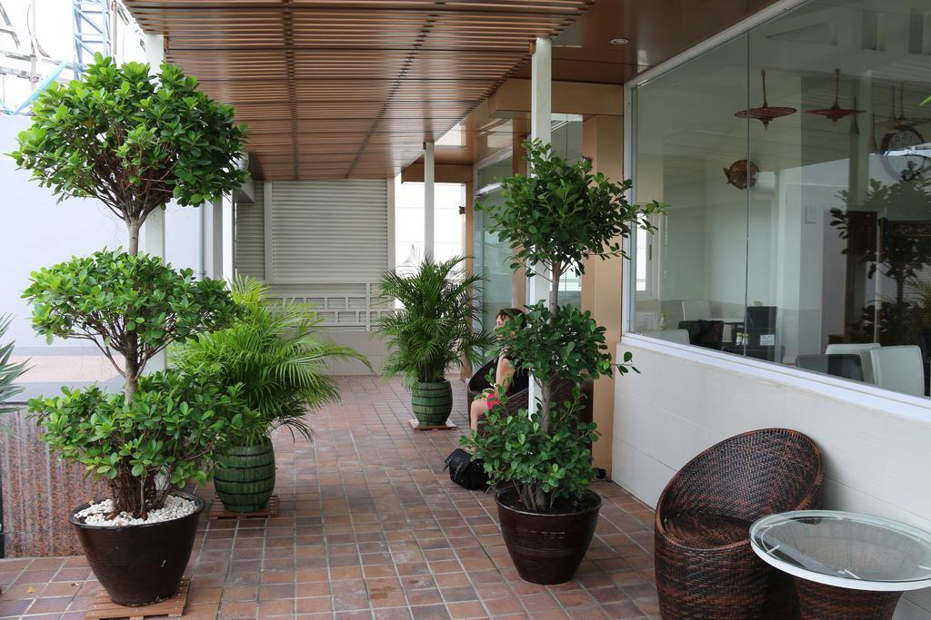 8Day Hotel Yangon Dış mekan fotoğraf