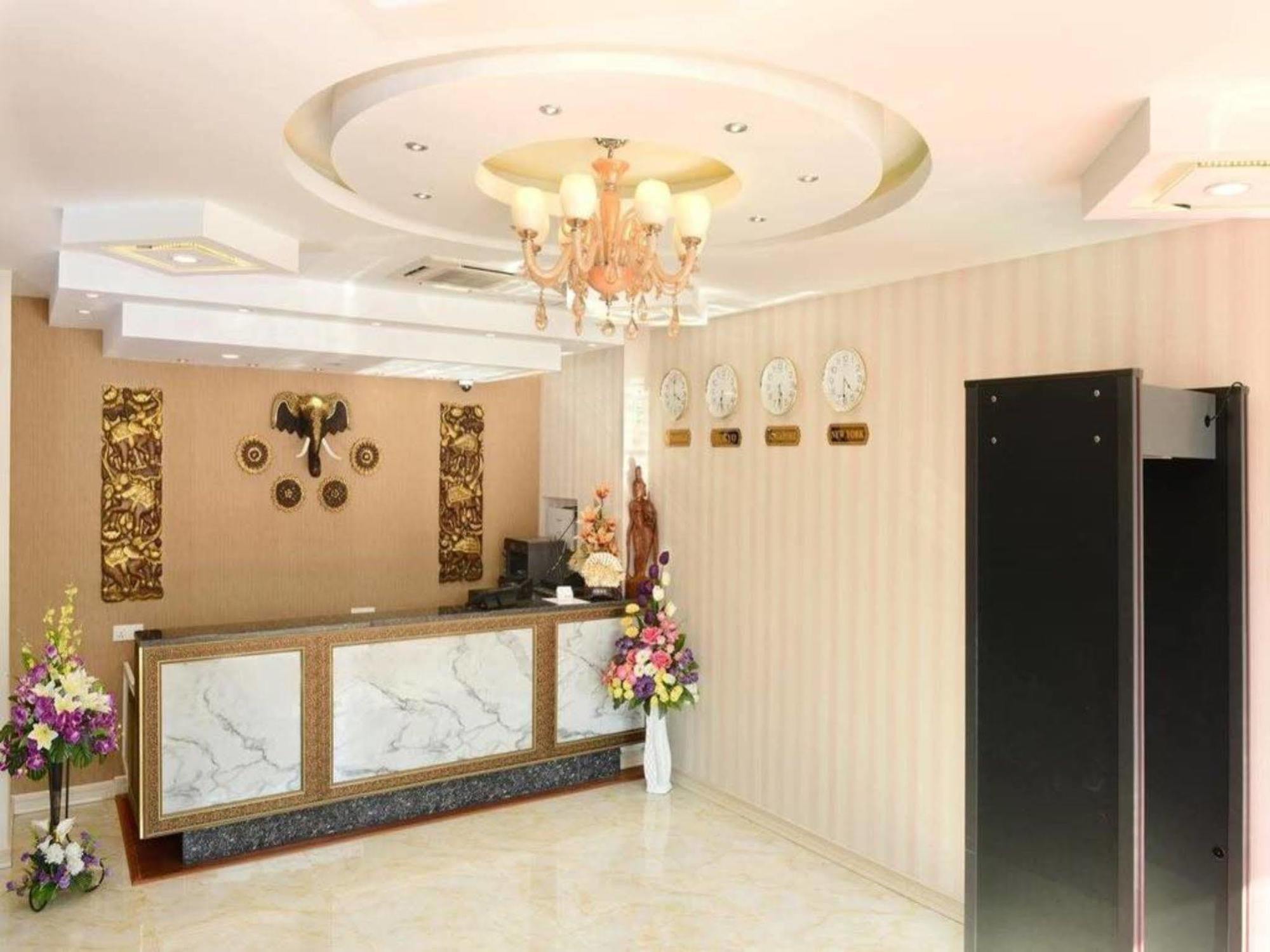 8Day Hotel Yangon Dış mekan fotoğraf